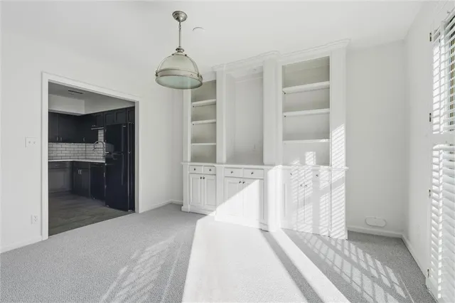 $279,000 | 4511 Headwood Drive, Unit 7, Kansas City, MO 64111