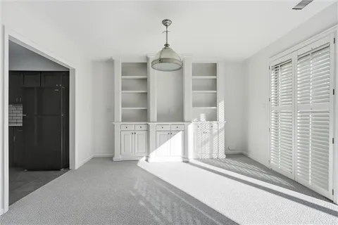 $279,000 | 4511 Headwood Drive, Unit 7, Kansas City, MO 64111