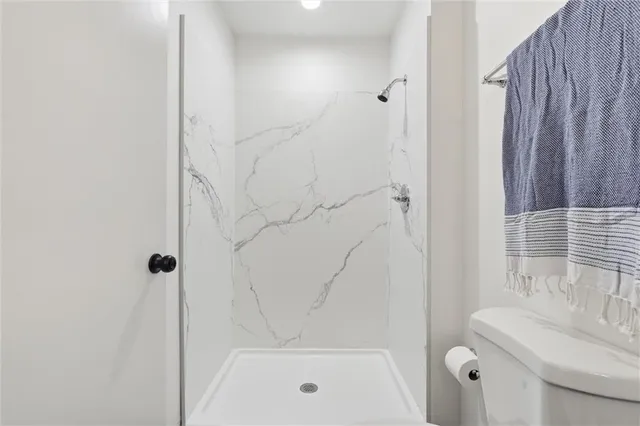 $279,000 | 4511 Headwood Drive, Unit 7, Kansas City, MO 64111