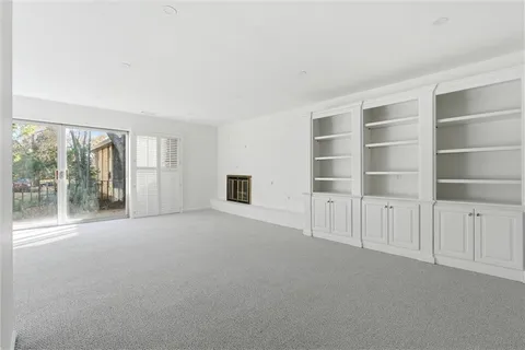 $279,000 | 4511 Headwood Drive, Unit 7, Kansas City, MO 64111