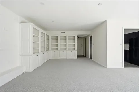 $279,000 | 4511 Headwood Drive, Unit 7, Kansas City, MO 64111