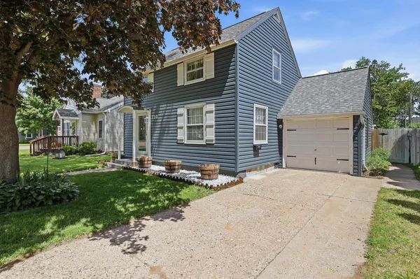 $199,999 | 730 16th Street North, Wisconsin Rapids, WI 54494