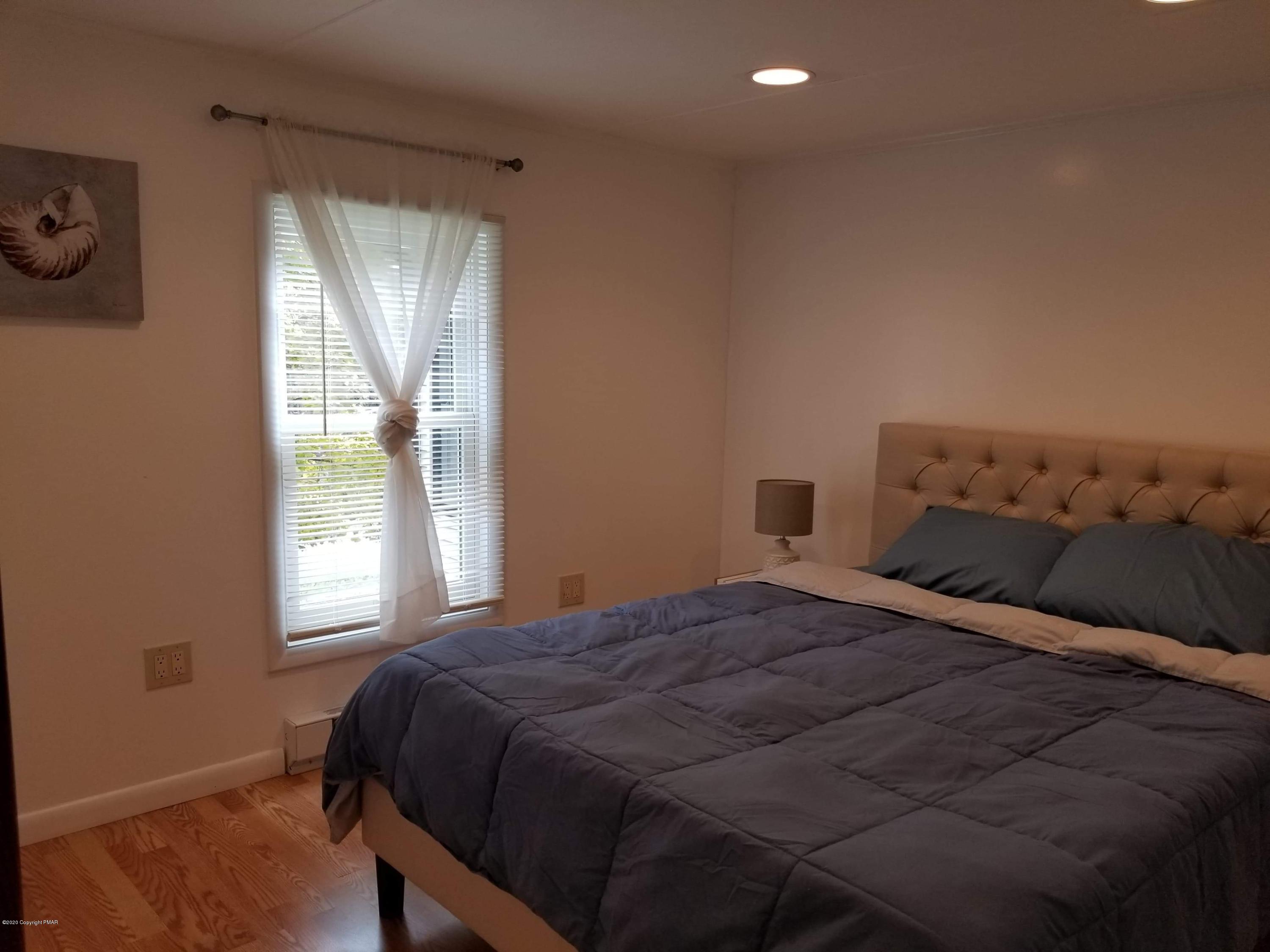 210 Hemlock Road Tannersville, PA 18372 - Photo 16 of 21 master bedroom