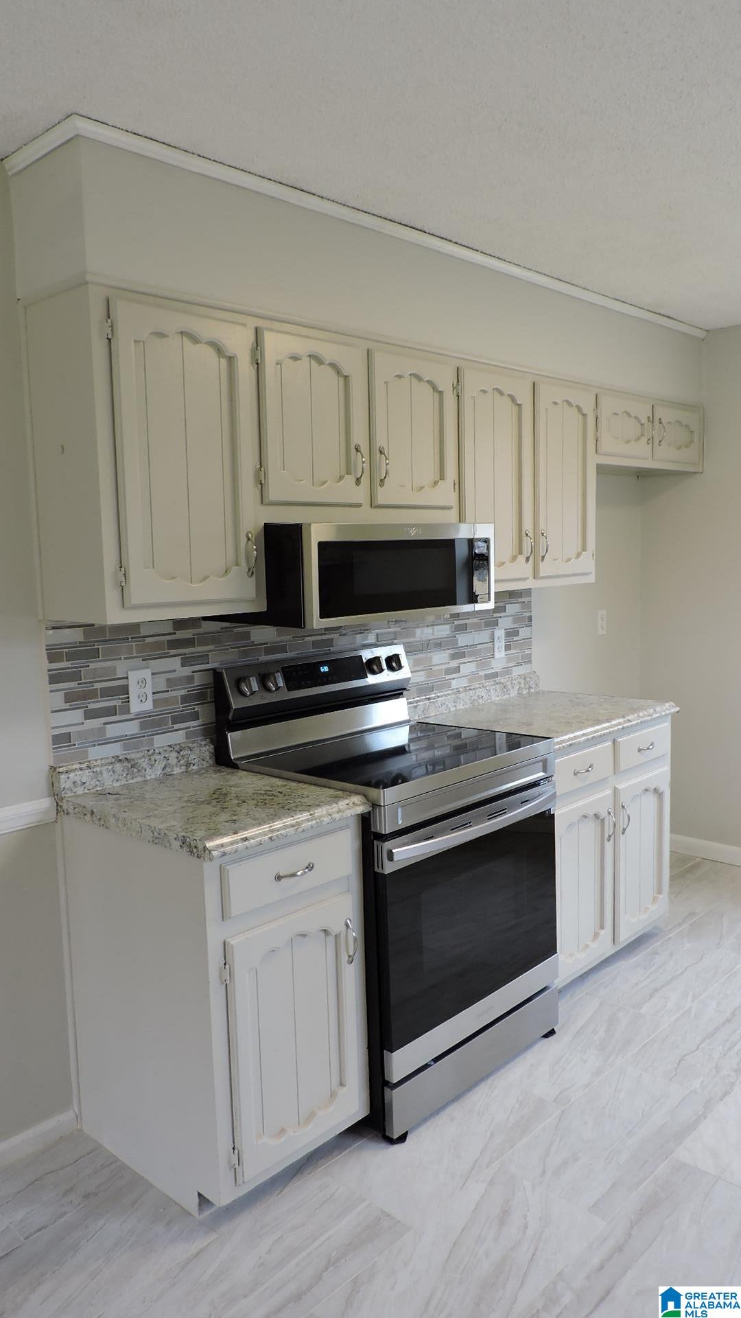 409 13th Street Pleasant Grove, AL 35127 - Photo 9 of 23