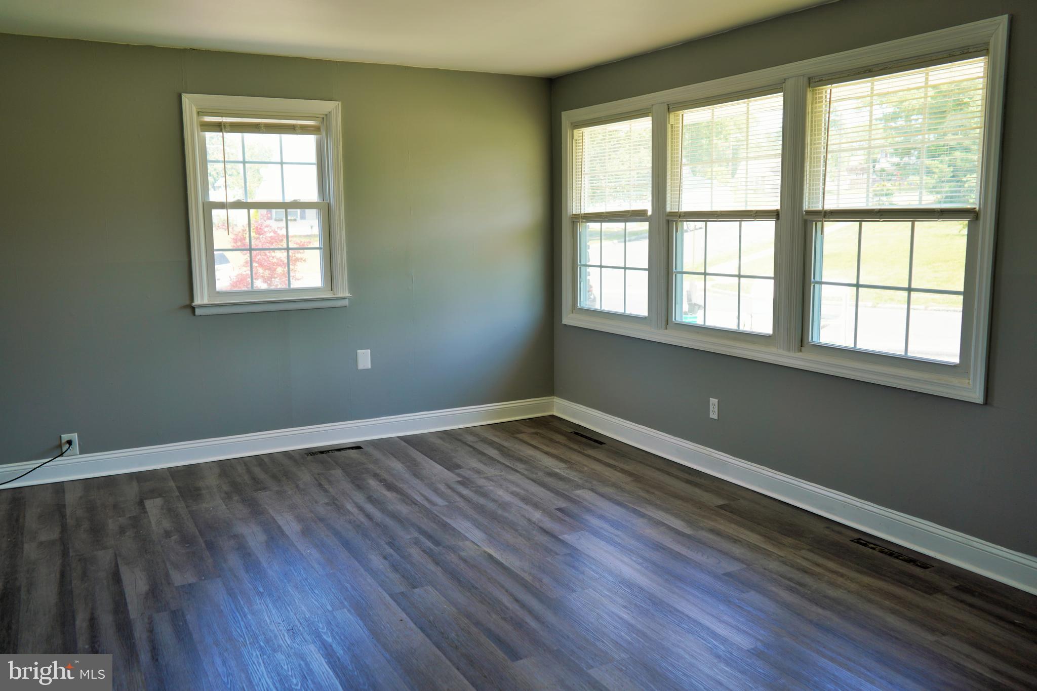 446 Westminster Road Wenonah, NJ 08090 - Photo 6 of 15 Living Room