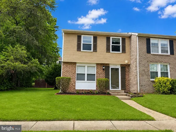 $539,500 | 5559 Hecate Court, Fairfax, VA 22032
