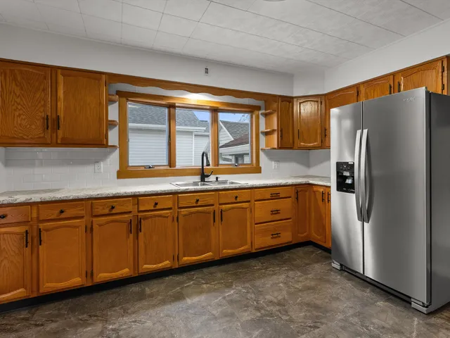 $175,900 | 2323 9th Place, Two Rivers, WI 54241