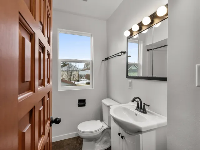 $175,900 | 2323 9th Place, Two Rivers, WI 54241