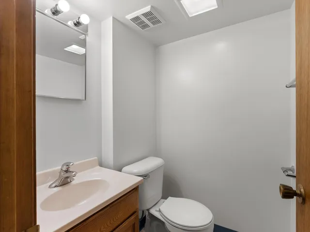 $175,900 | 2323 9th Place, Two Rivers, WI 54241