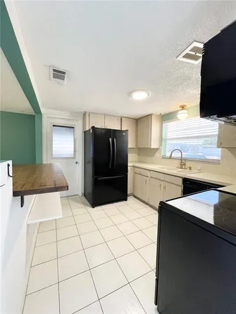 $1,600 | 10120 Willow Drive, Port Richey, FL 34668