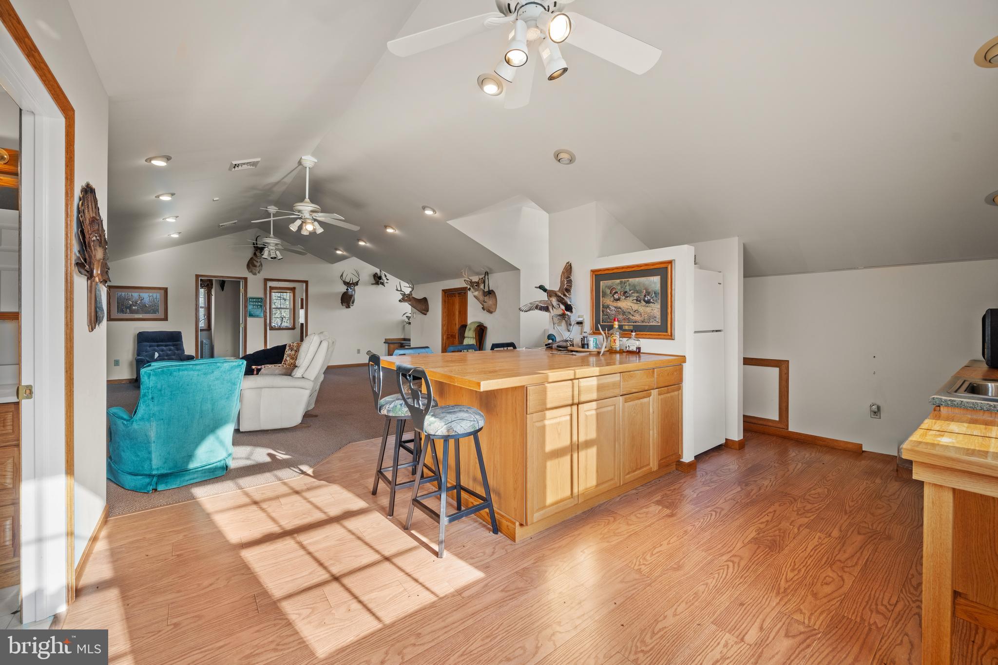605 Gum Tree Corner Road Bridgeton, NJ 08302 - Photo 12 of 20 a view of a kitchen with furniture and a kitchen