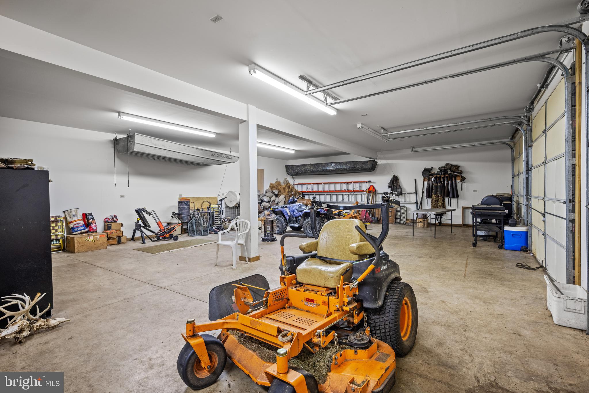 605 Gum Tree Corner Road Bridgeton, NJ 08302 - Photo 17 of 20 a room with gym equipment and equipment