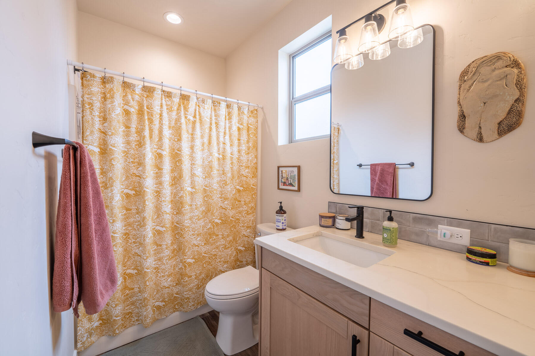 701 North 2nd Avenue Hailey, ID 83333 - Photo 25 of 27 ADU Bathroom
