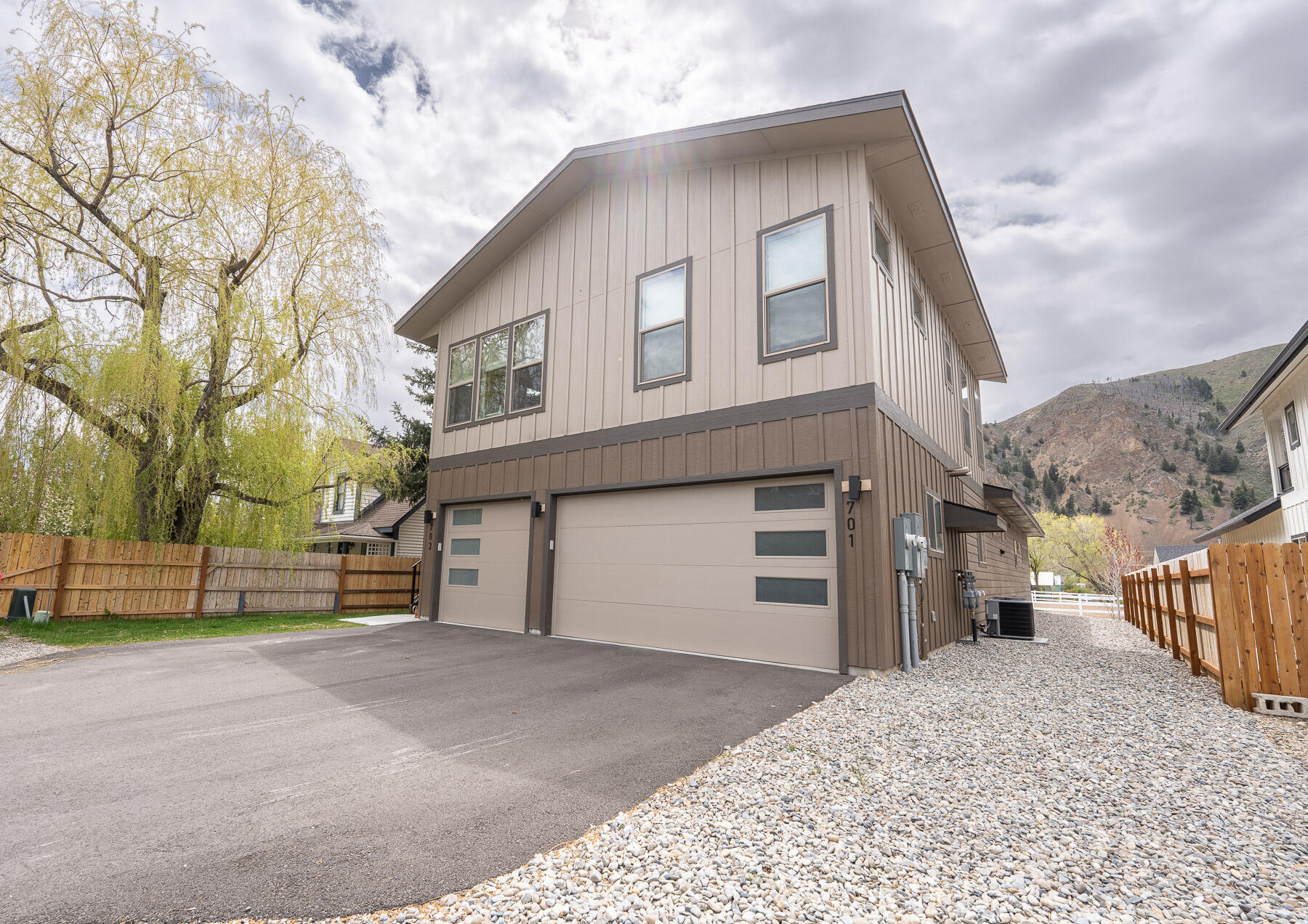 701 North 2nd Avenue Hailey, ID 83333 - Photo 3 of 27 701 N 2nd Ave