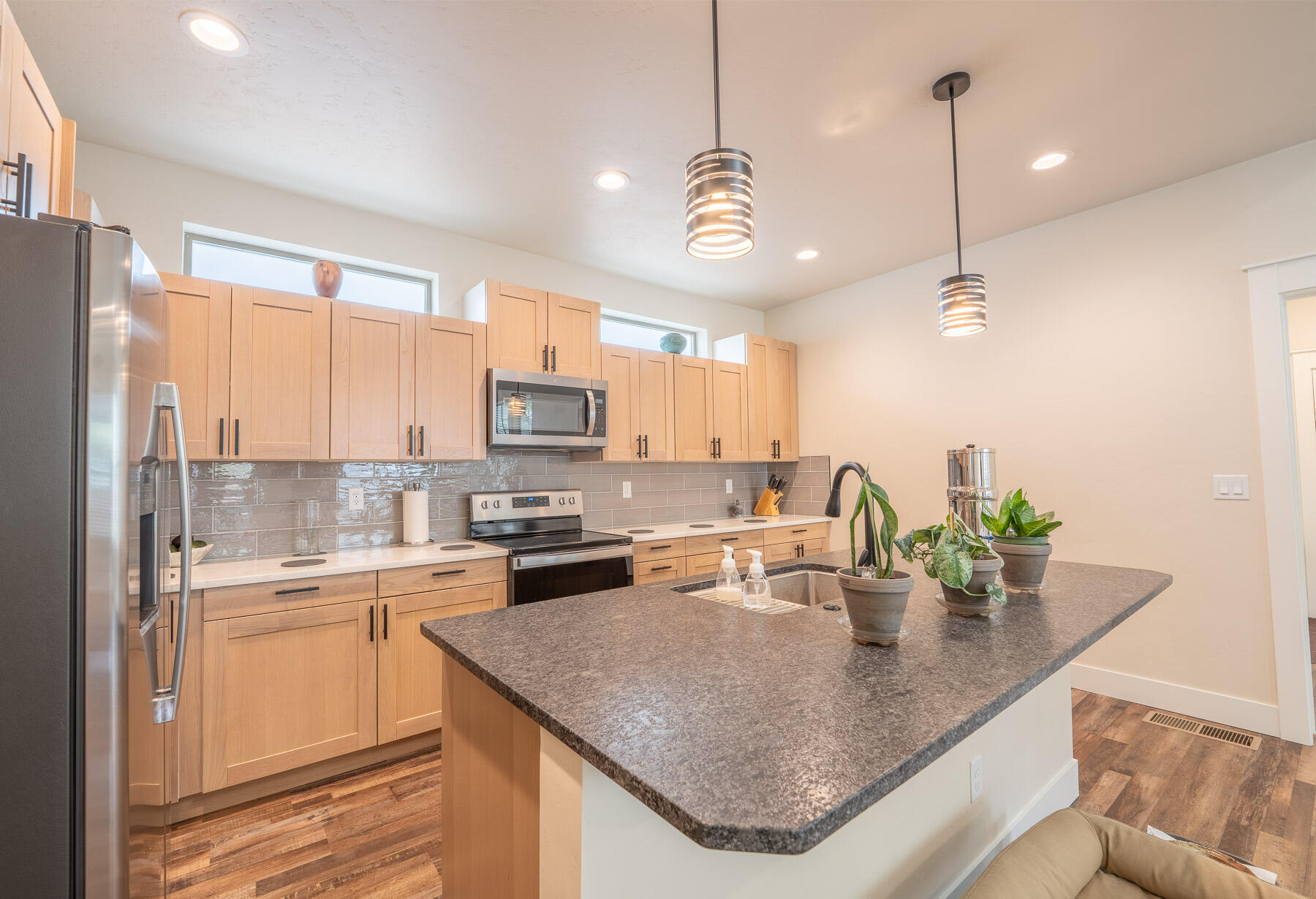 701 North 2nd Avenue Hailey, ID 83333 - Photo 5 of 27 Kitchen