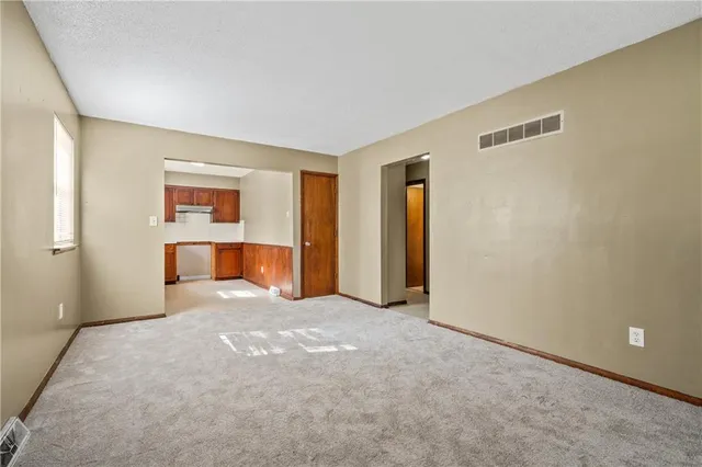 $199,500 | 100 South Oxford Avenue, Independence, MO 64053