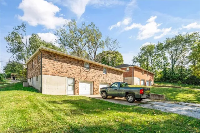 $199,500 | 100 South Oxford Avenue, Independence, MO 64053