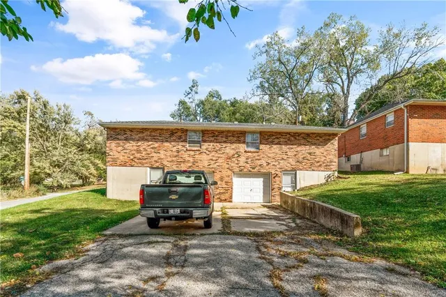 $199,500 | 100 South Oxford Avenue, Independence, MO 64053