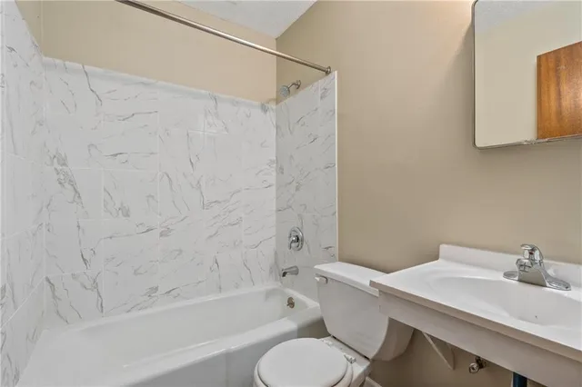 $199,500 | 100 South Oxford Avenue, Independence, MO 64053