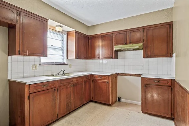 $199,500 | 100 South Oxford Avenue, Independence, MO 64053