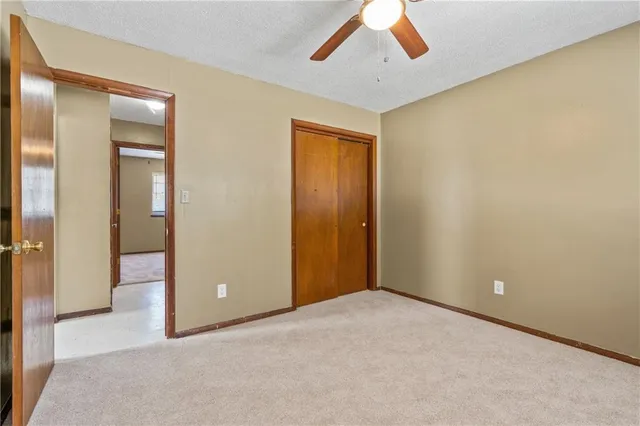 $199,500 | 100 South Oxford Avenue, Independence, MO 64053