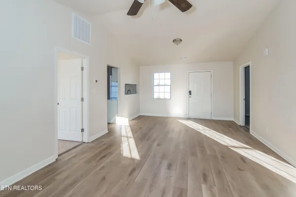 $1,975 | 7735 Bellchase Lane, Knoxville, TN 37918