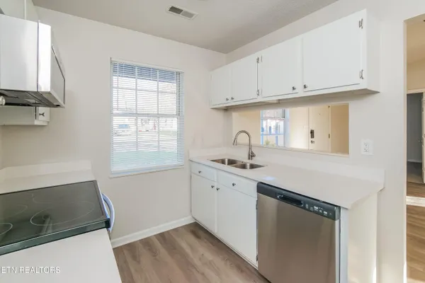 $1,975 | 7735 Bellchase Lane, Knoxville, TN 37918