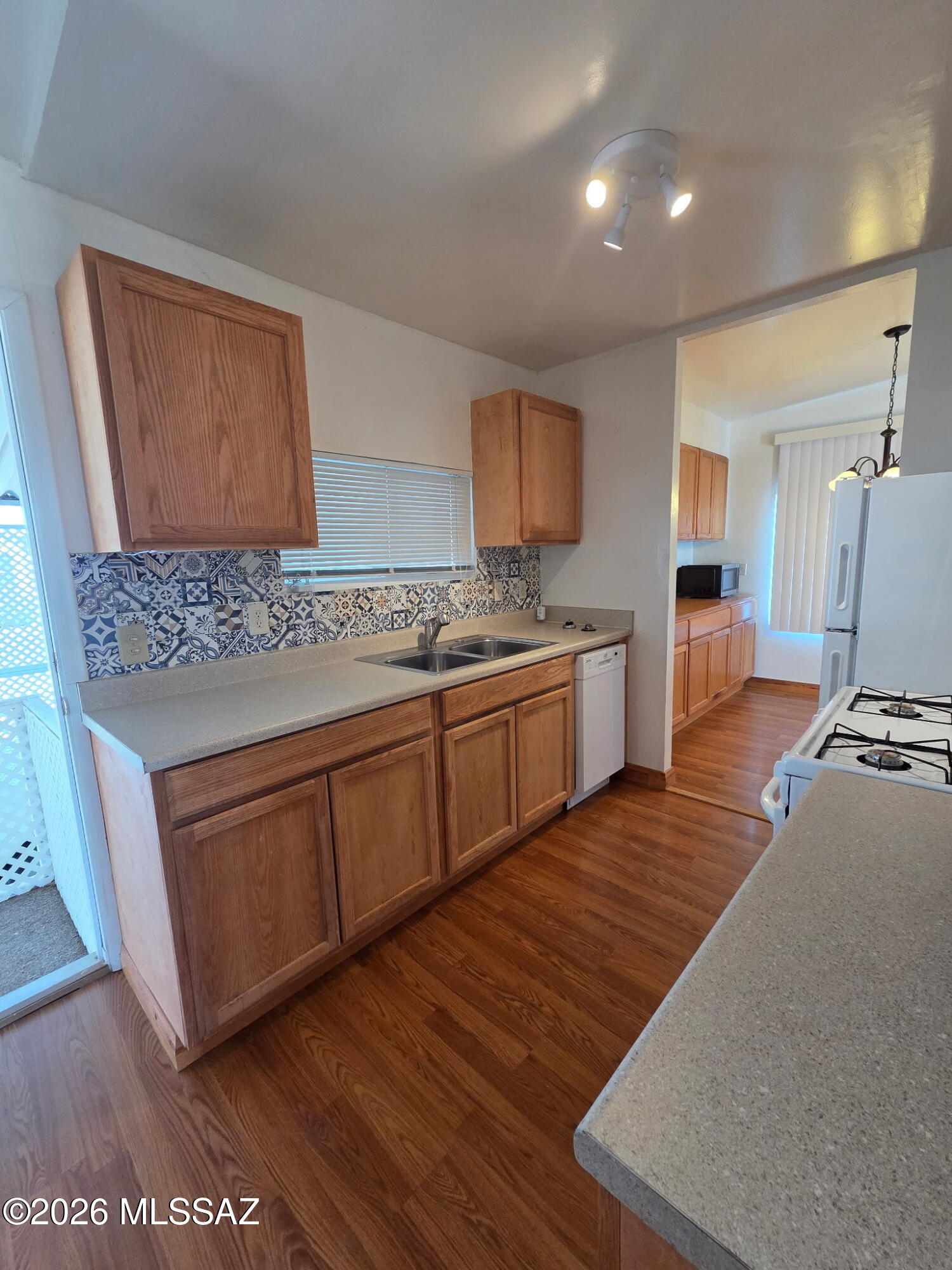 13377 North Sandario Road, Unit 23 Marana, AZ 85653 - Photo 9 of 37