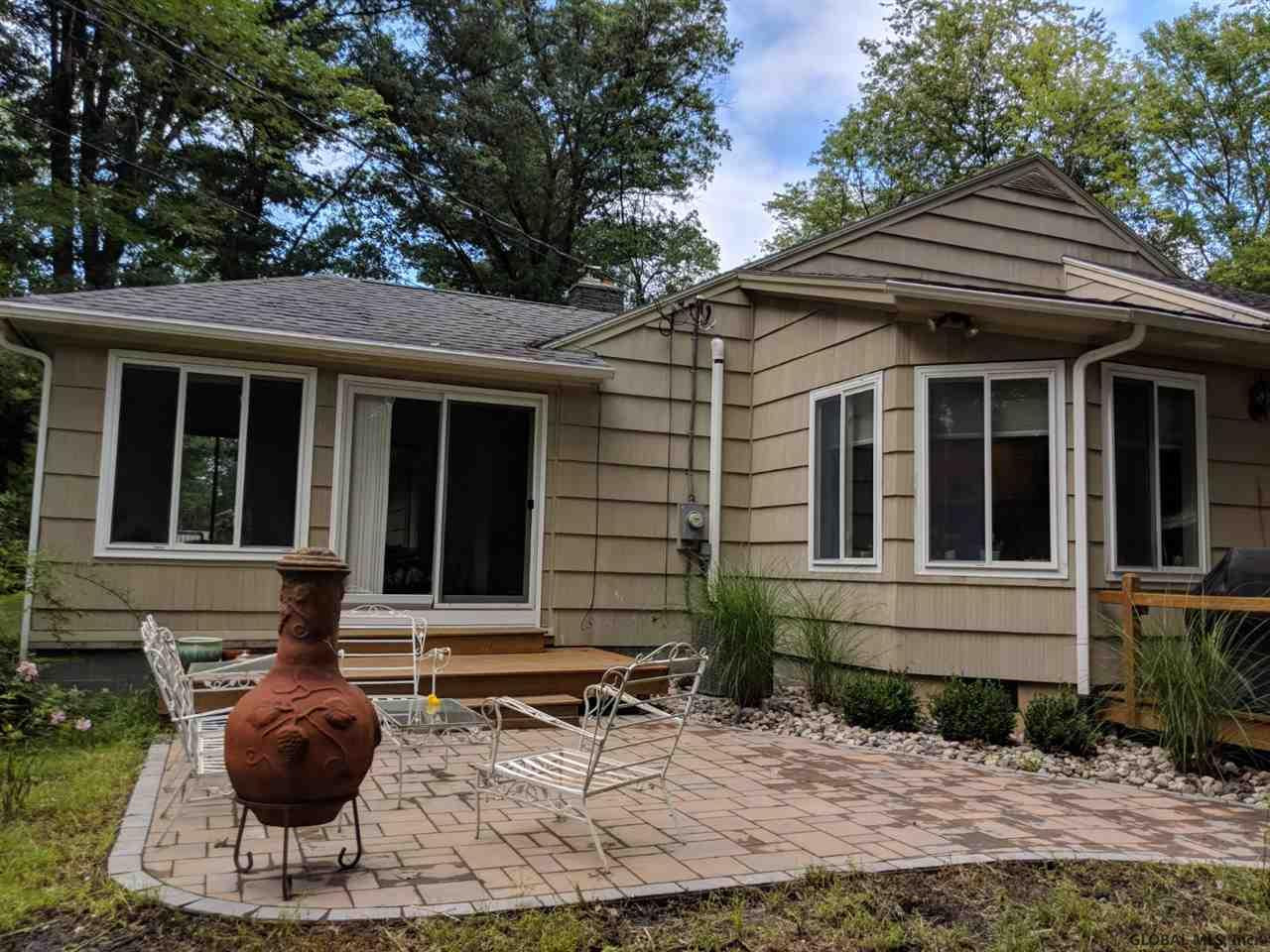 97 Mosher Road Bethlehem, NY 12054 - Photo 4 of 29 Photo 4