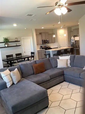 $2,500 | 156 Hawksbill Lane, Rhome, TX 76078