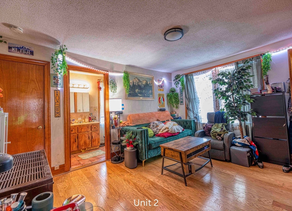 781 Eastern Avenue Fall River, MA 02723 - Photo 15 of 39
