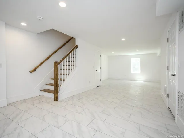 $6,500 | 59 B Hickory Road, Port Washington, NY 11050