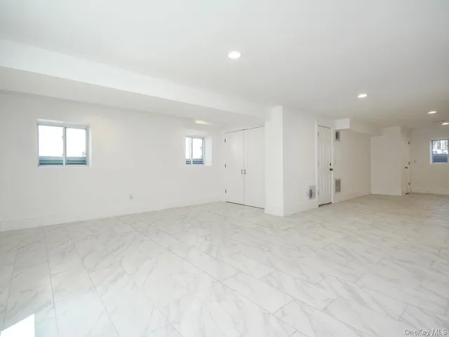 $6,500 | 59 B Hickory Road, Port Washington, NY 11050