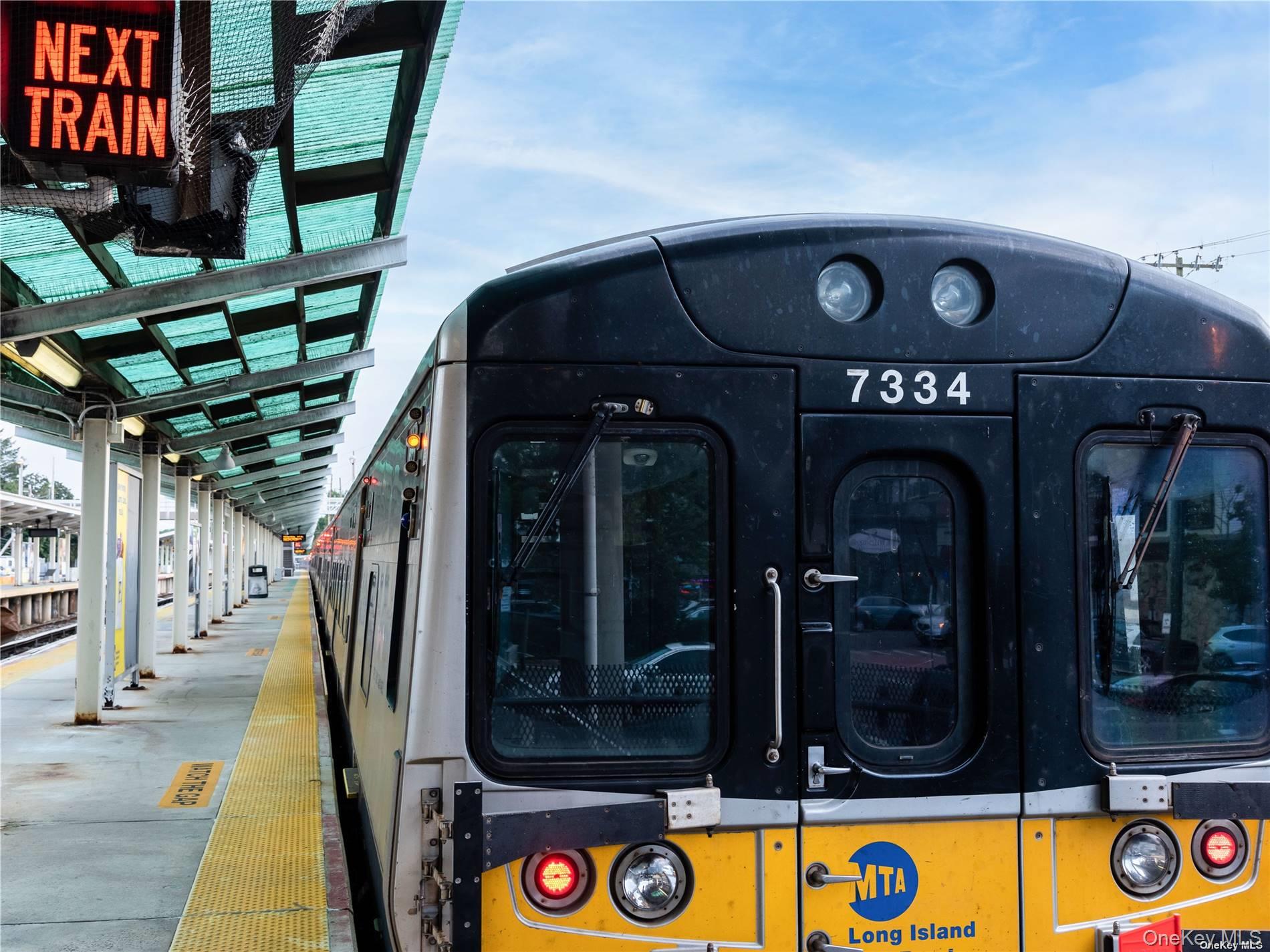 59 B Hickory Road Port Washington, NY 11050 - Photo 24 of 27