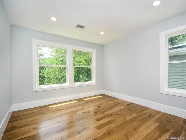 $6,500 | 59 B Hickory Road, Port Washington, NY 11050