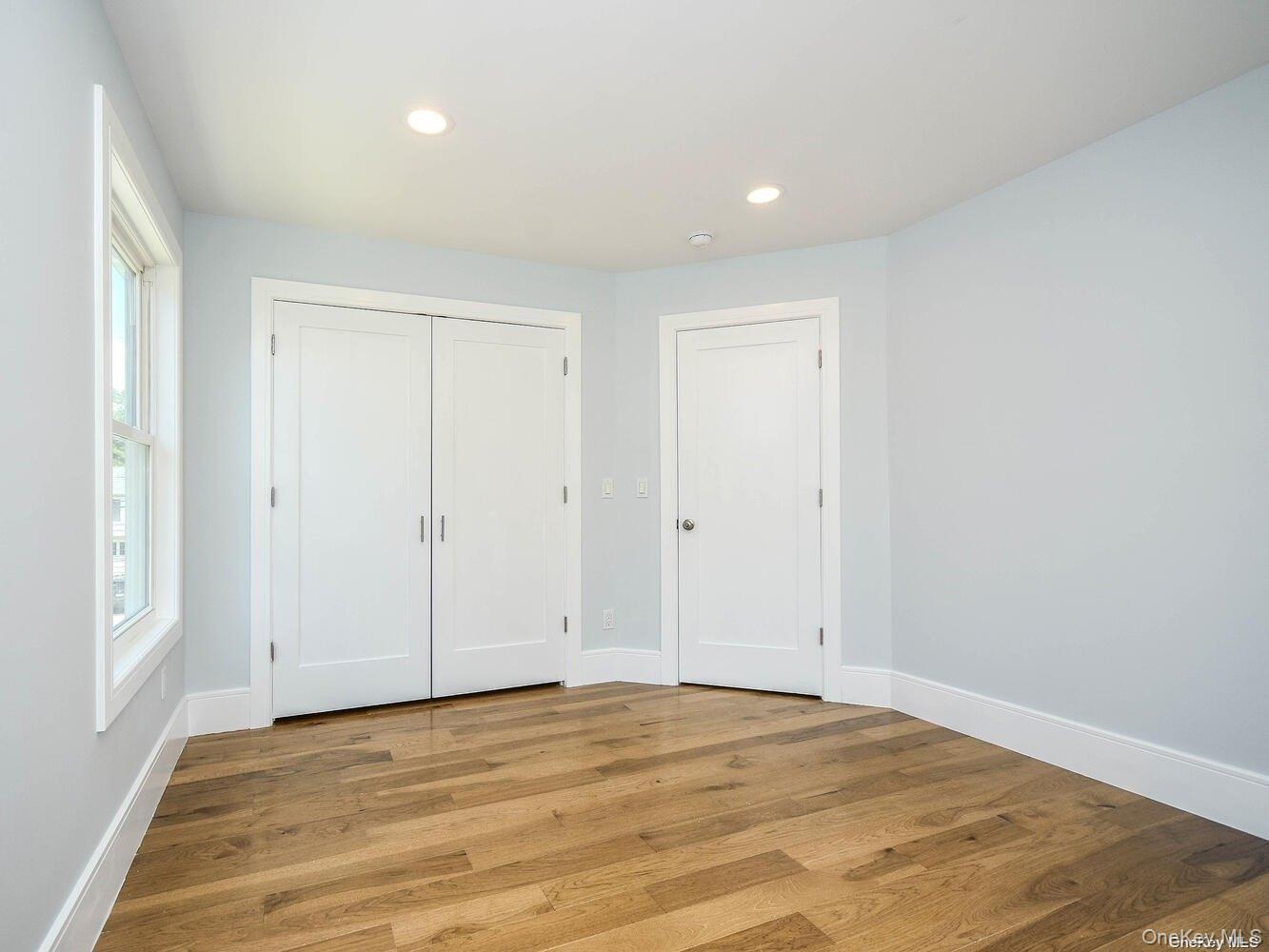 59 B Hickory Road Port Washington, NY 11050 - Photo 10 of 27