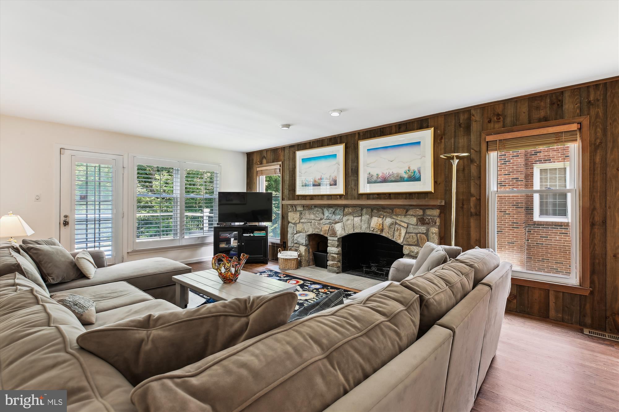 9417 Reach Road Potomac, MD 20854 - Photo 11 of 67 Family Room
