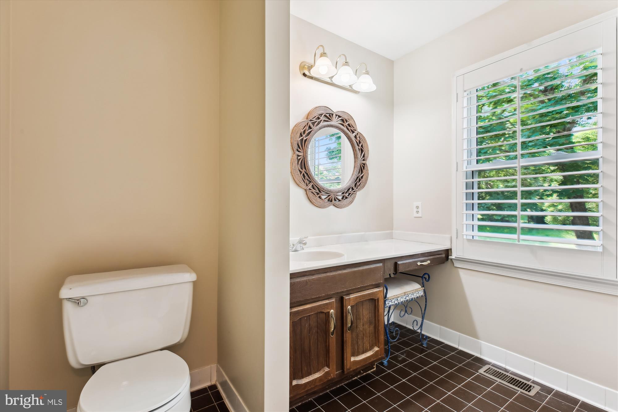 9417 Reach Road Potomac, MD 20854 - Photo 34 of 67 Bathroom #2