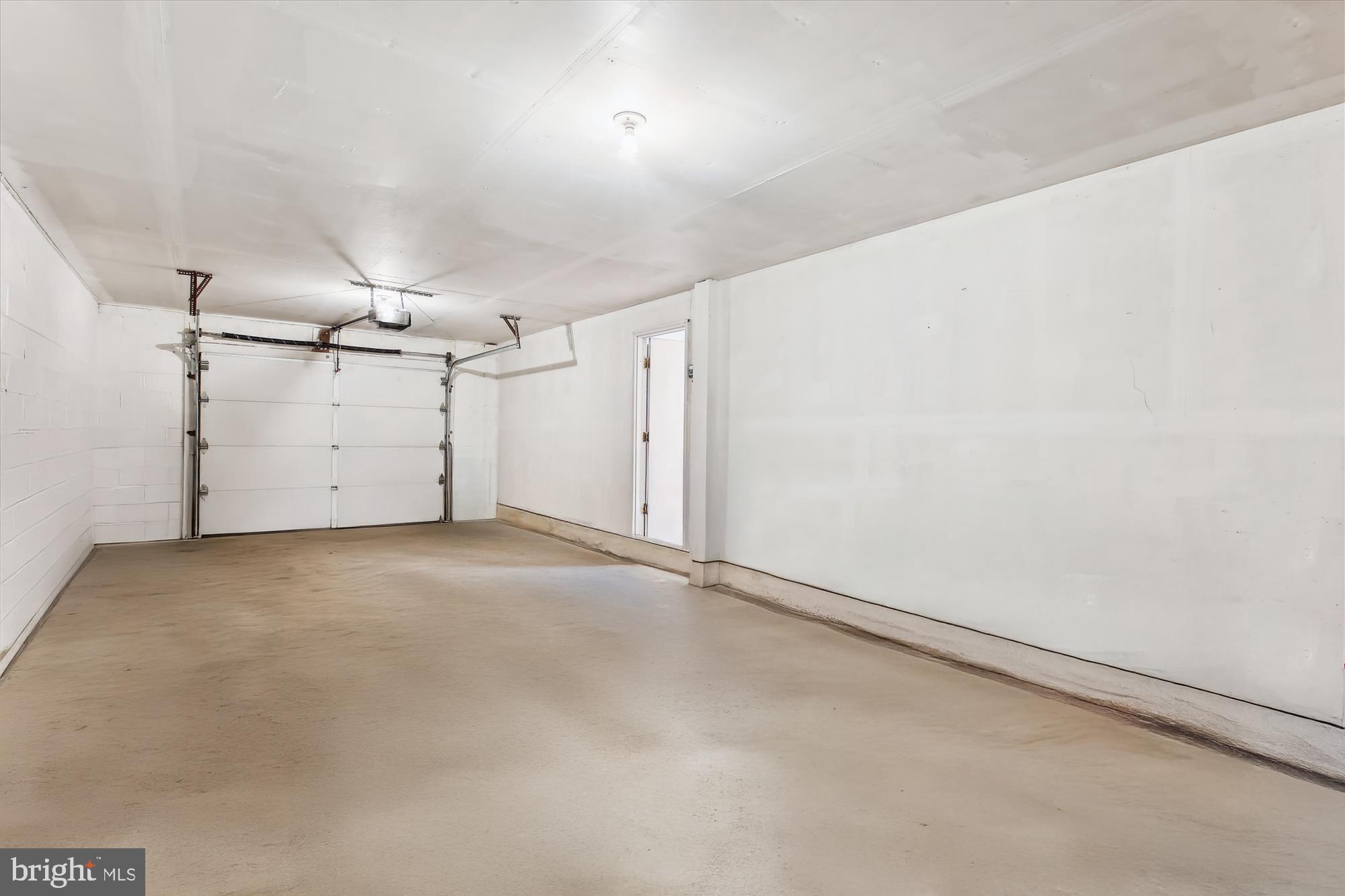 9417 Reach Road Potomac, MD 20854 - Photo 45 of 67 Garage - 2 Car Tandem
