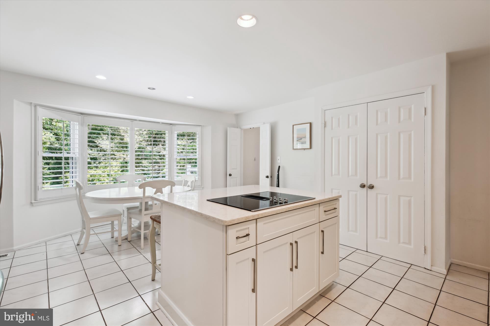 9417 Reach Road Potomac, MD 20854 - Photo 6 of 67 Kitchen