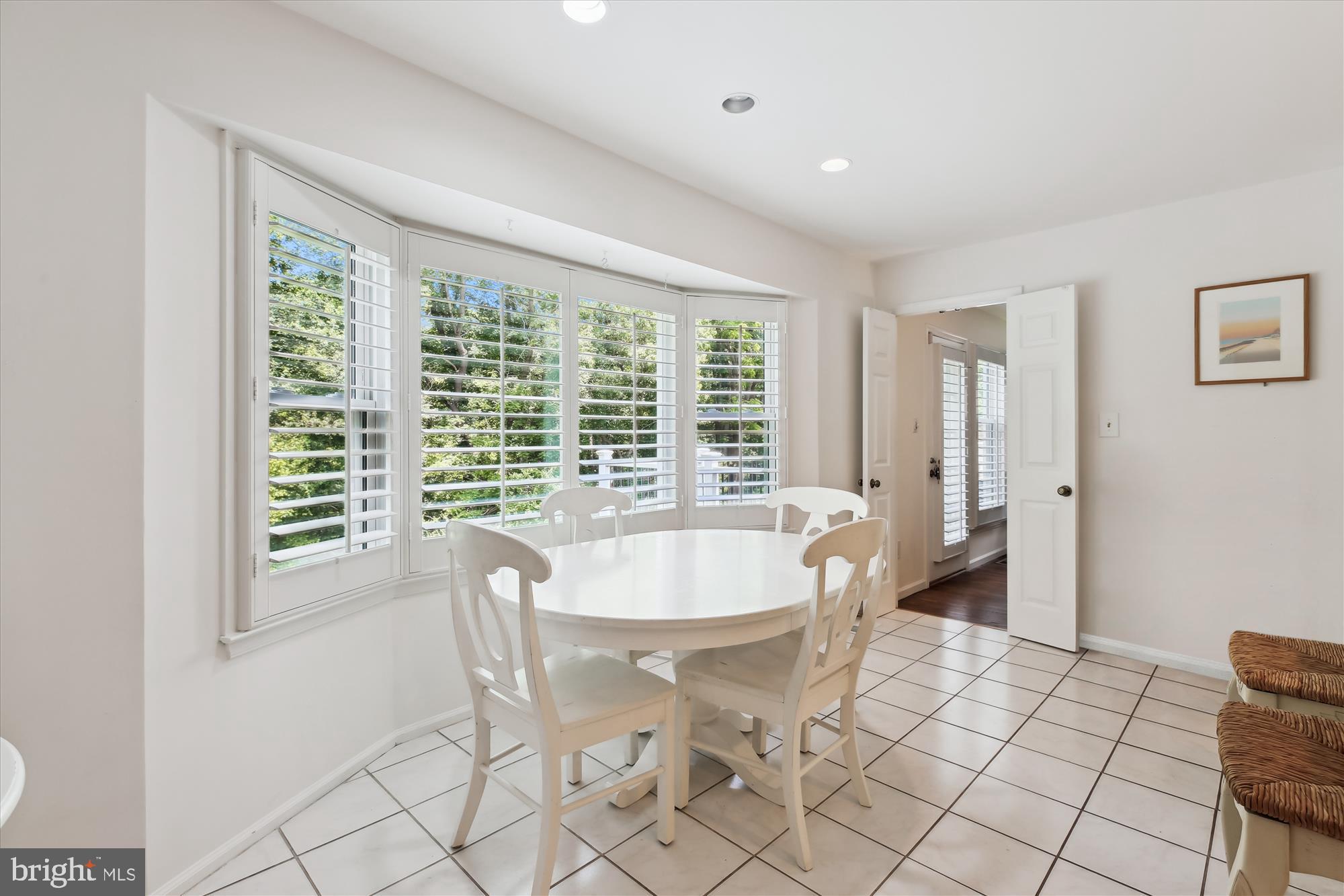 9417 Reach Road Potomac, MD 20854 - Photo 10 of 67 Breakfast Area