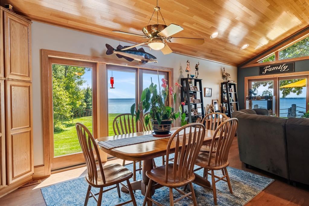 2919 Cedar Beach Lane Cheboygan, MI 49721 - Photo 11 of 53 Gallery Image 11