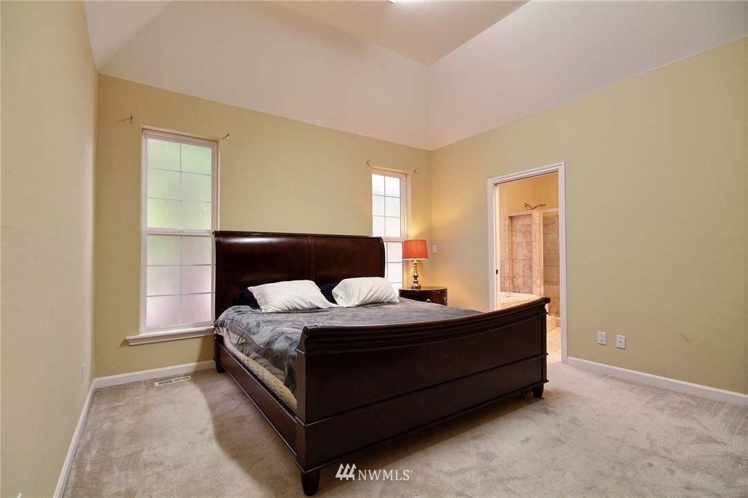 19139 Southeast 213th Street Renton, WA 98058 - Photo 12 of 25 Gallery Image 12