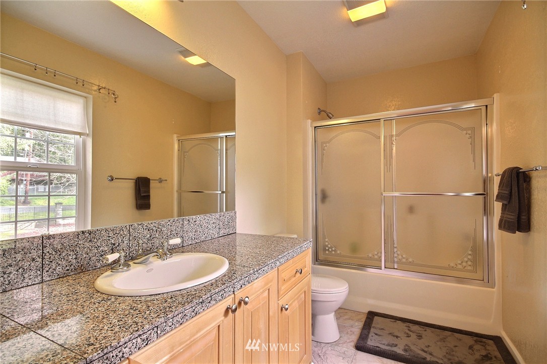 19139 Southeast 213th Street Renton, WA 98058 - Photo 19 of 25 Gallery Image 19