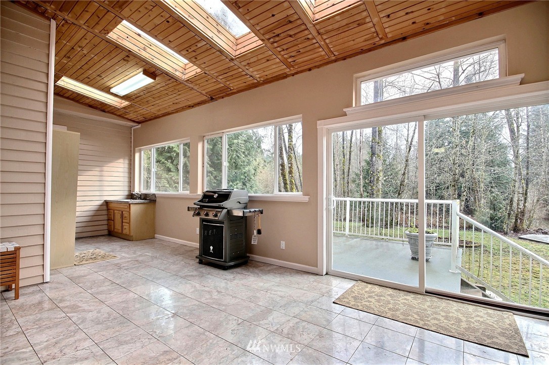 19139 Southeast 213th Street Renton, WA 98058 - Photo 21 of 25 Gallery Image 21