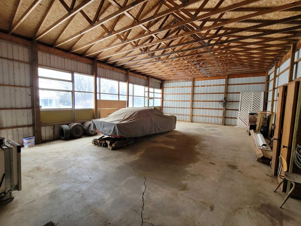 995 Richardson Road Owosso, MI 48867 - Photo 43 of 45 View of Pole Barn and the Bank of Windows with Sourthern Exposure