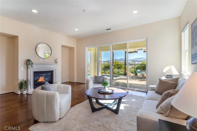 $1,249,000 | 26420 Township Street, Saugus, CA 91350