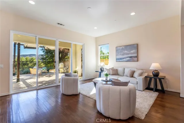 $1,249,000 | 26420 Township Street, Saugus, CA 91350