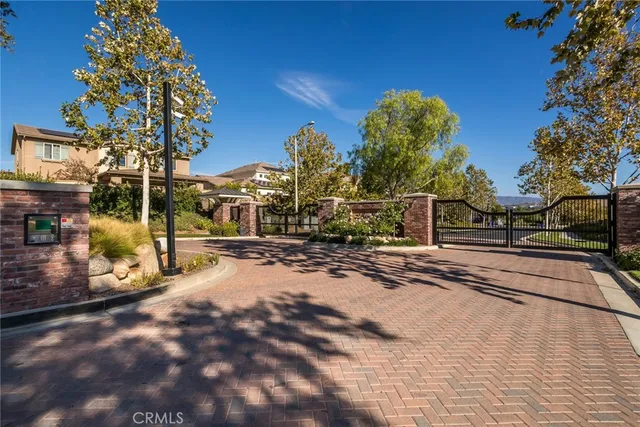 $1,249,000 | 26420 Township Street, Saugus, CA 91350