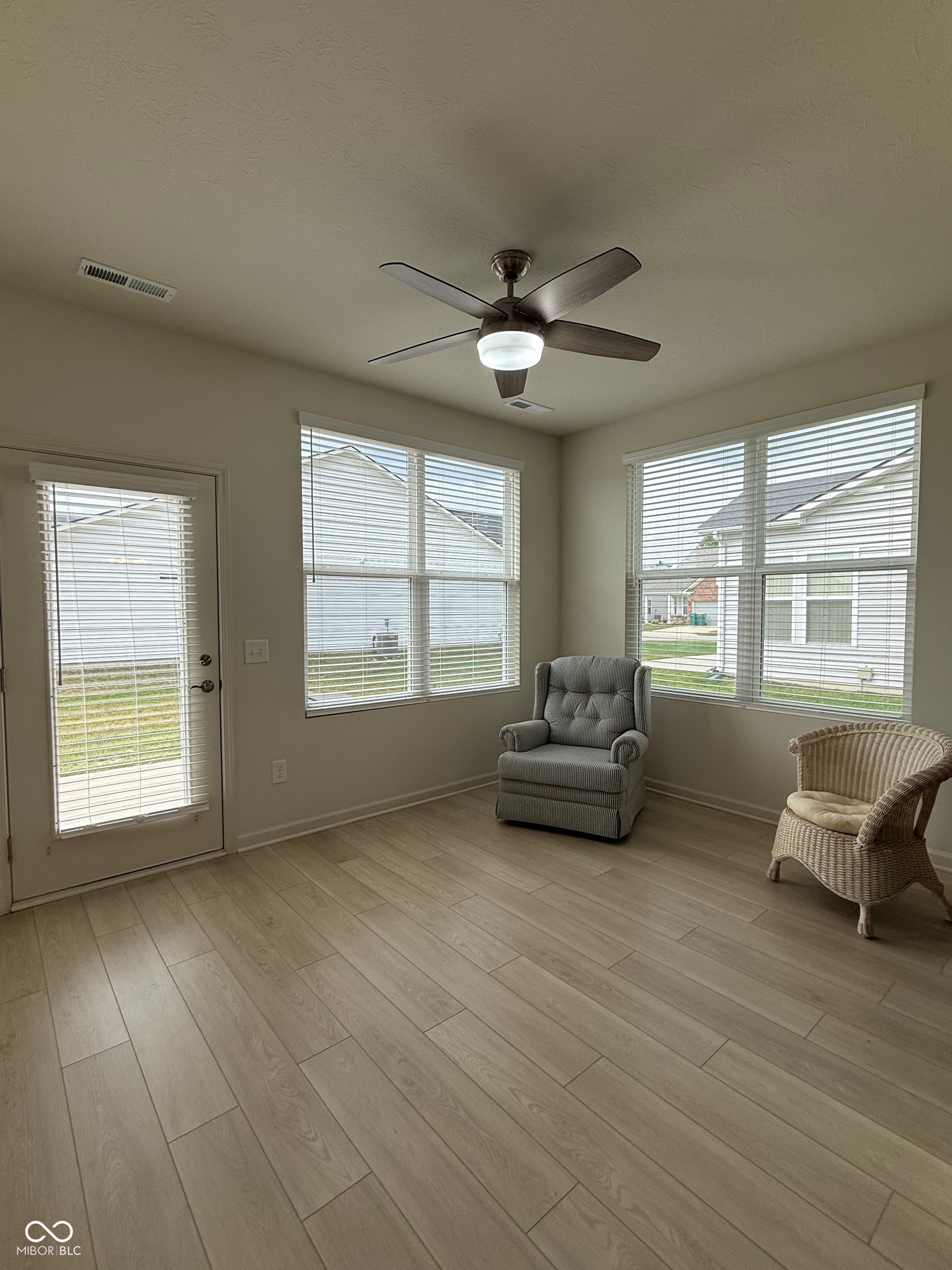 4879 Larkspur Drive Plainfield, IN 46168 - Photo 4 of 13